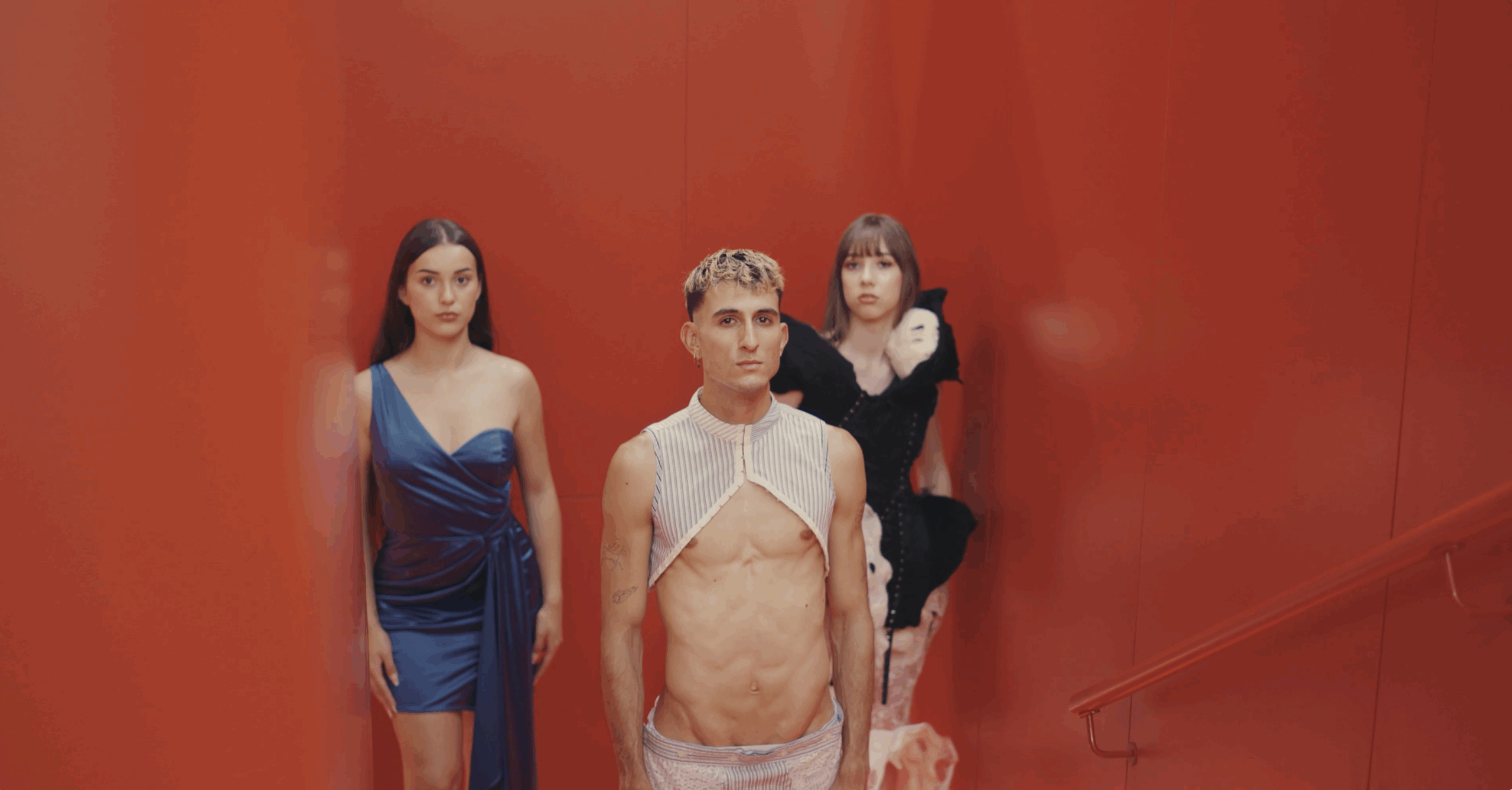 DESFILE ROMPER EL MOLDE UE